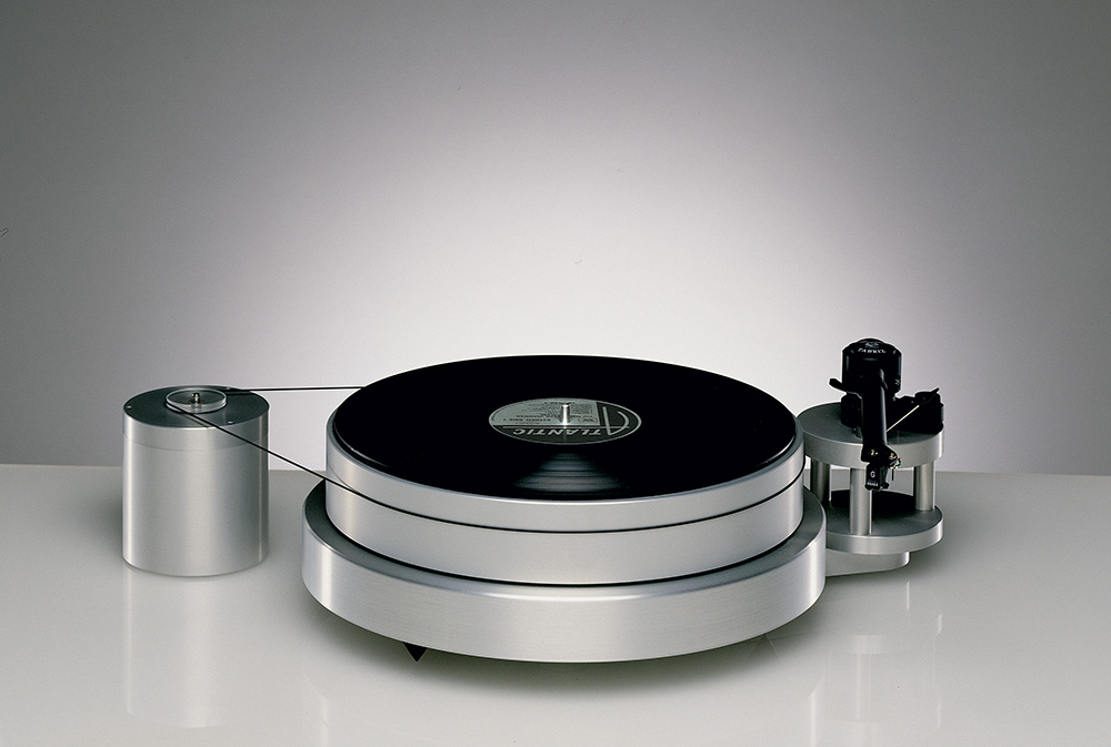 Erster Plattenspieler von Acoustic Signature Erster Plattenspieler von Acoustic Signature